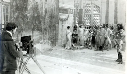 Actors from the Academie and Comedie Francaise filming the Retour d